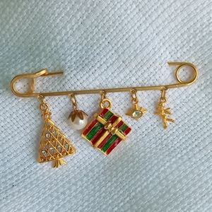 Vintage Holiday Brooch